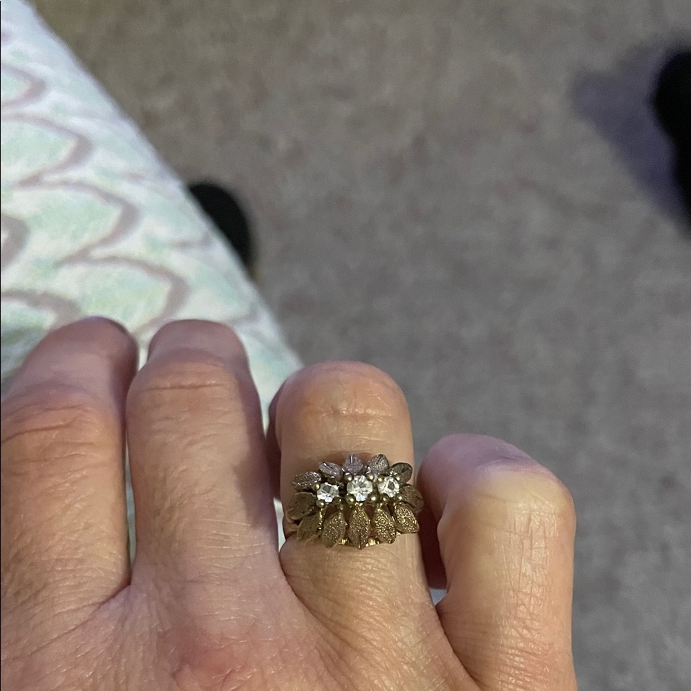 Vintage 14 k gold plated Sterling Silver Floral Diamond Ring